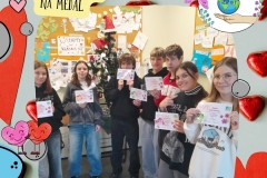 Niebieski-i-Zolty-Zabawny-Dzien-Przyjazni-Wpis-na-Instagram_20251222_135209_0003