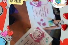 Niebieski-i-Zolty-Zabawny-Dzien-Przyjazni-Wpis-na-Instagram_20251222_135211_0010