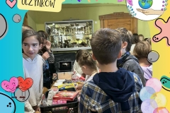 Niebieski-i-Zolty-Zabawny-Dzien-Przyjazni-Wpis-na-Instagram_20251128_111545_0003