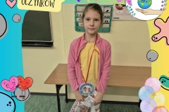 Niebieski-i-Zolty-Zabawny-Dzien-Przyjazni-Wpis-na-Instagram_20251128_111546_0012